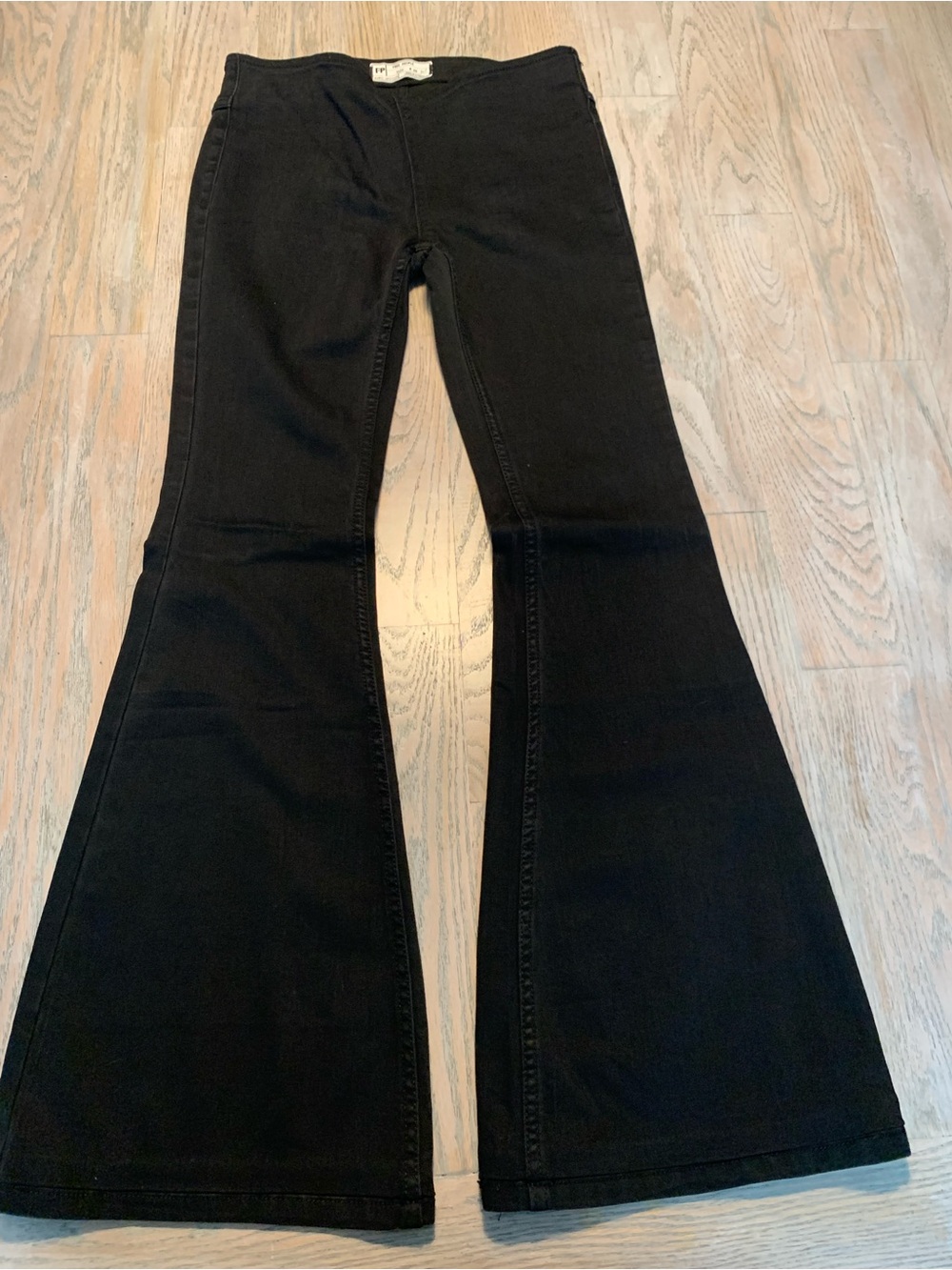 Free people penny Flare pull on Jeans